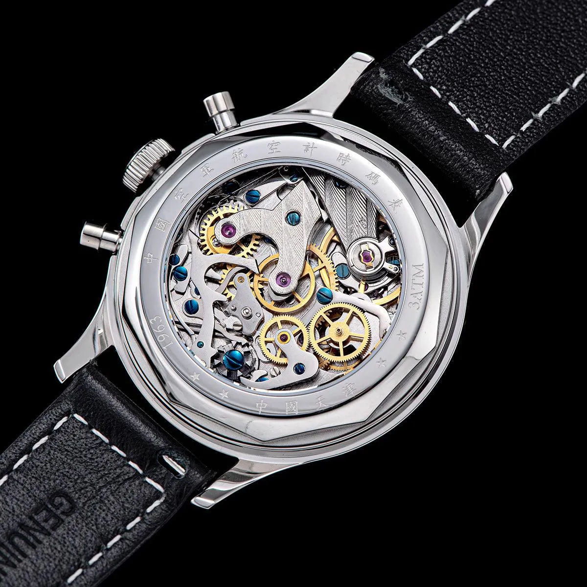 Seagull White Panda Mechanical Men's Watch with 21 Jewels, ST19 Chronograph, and Sapphire Crystal - Model: ST1901-1